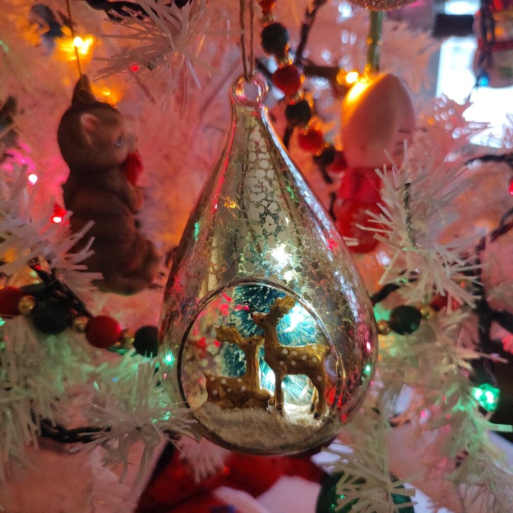 LIT MERCURY REINDEER SCENE TEARDROP ORNAMENT